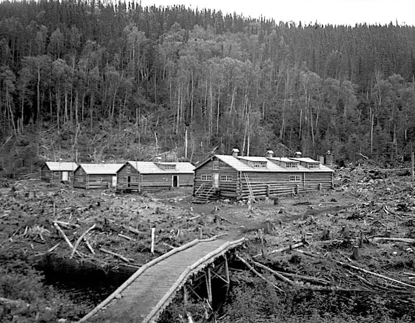 Photo Camps forestiers à Baie-Comeau en 1941 – Photo René Pomerleau, BANQ